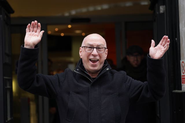 Ken Bruce leaving BBC Radio 2