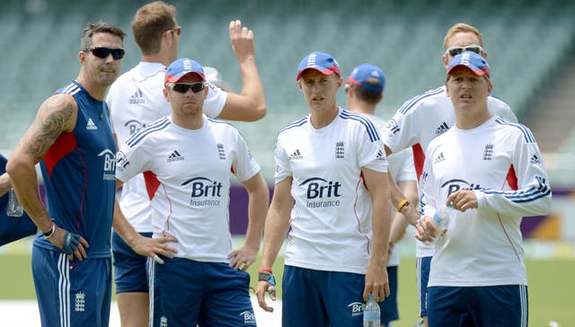 Pietersen (left) and Root (centre) during a practice session in Adelaide in December 2013
