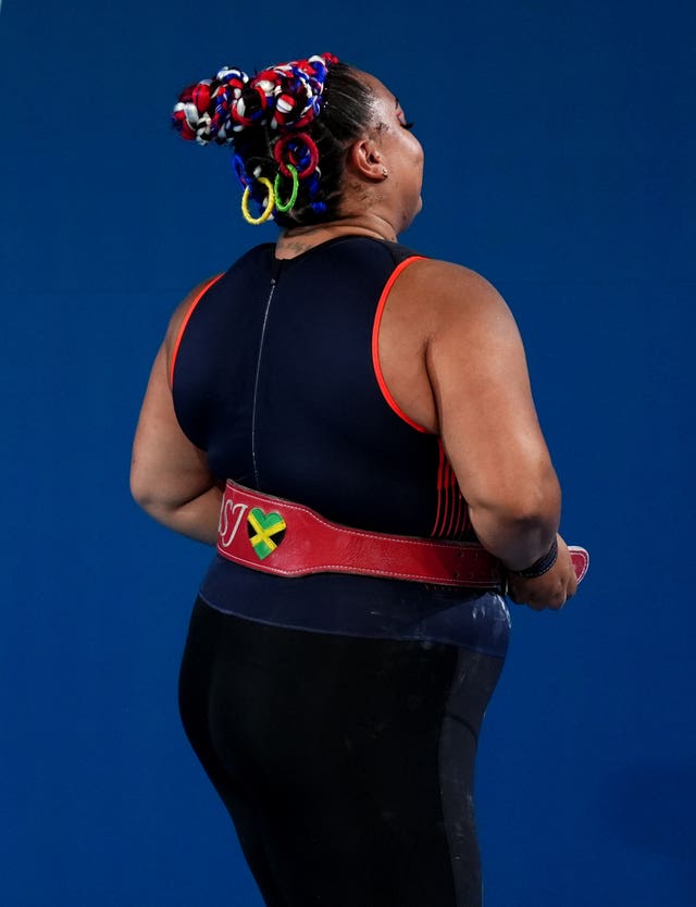 Emily Campbell sporting Olympic rings in her red, white and blue hair 