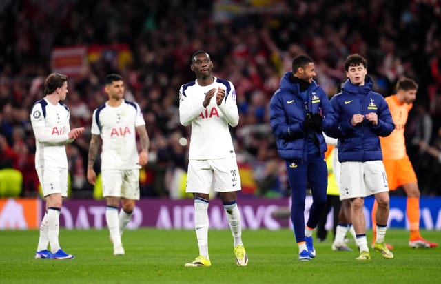 Tottenham players applaud fans at the end of the game