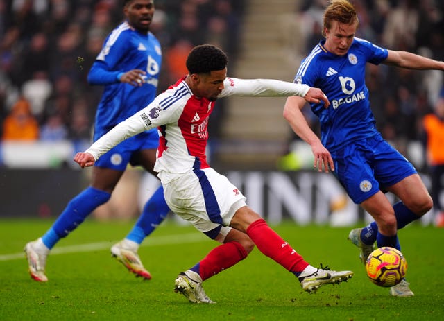 Arsenal’s Ethan Nwaneri shoots during the Premier League match at the King Power Stadium