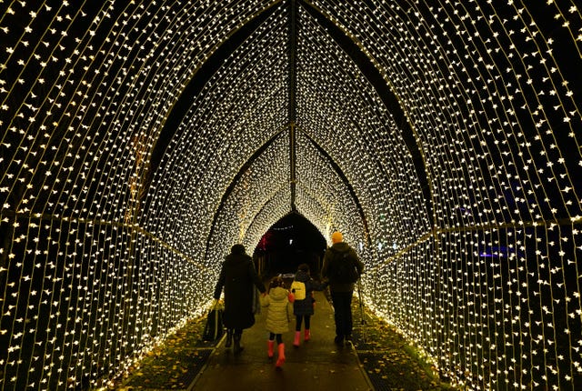 Kew’s Christmas light trail