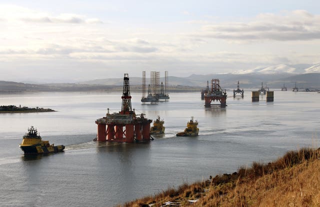 Oil rigs in Cromarty Firth