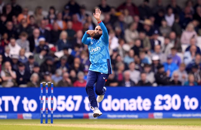 Adil Rashid bowling in the second ODI between England and Australia