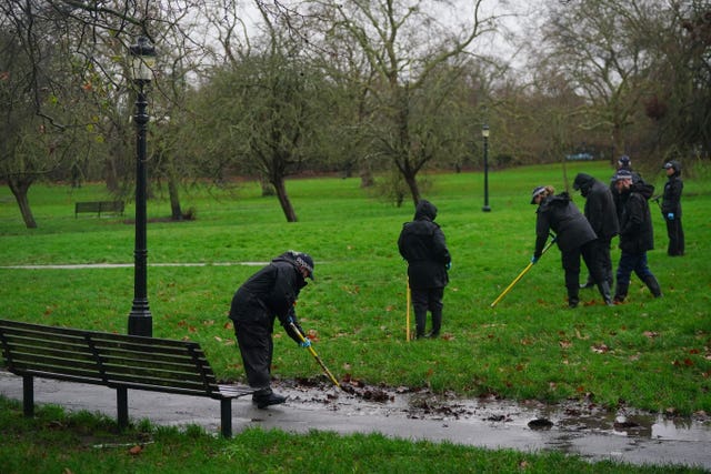 Police carry out a search on Primrose Hill 