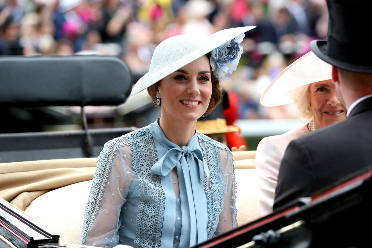 Family day out for Queen on first day of Royal Ascot - Jersey Evening Post