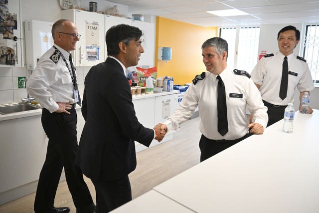 Prime Minister Rishi Sunak and Metropolitan Police Commissioner Sir Mark Rowley meet with police staff 