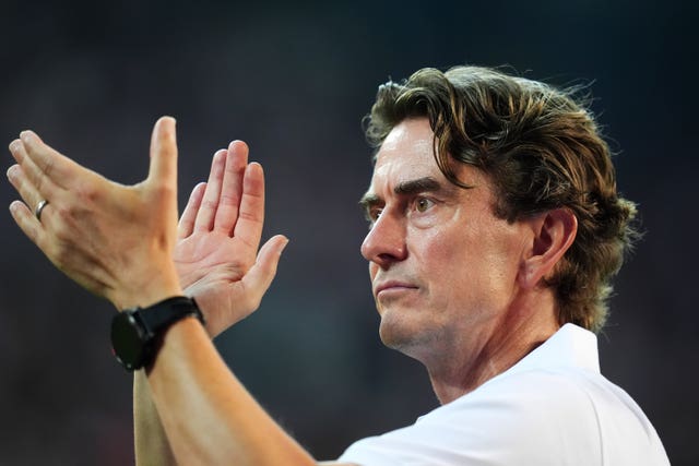 Thomas Frank applauds