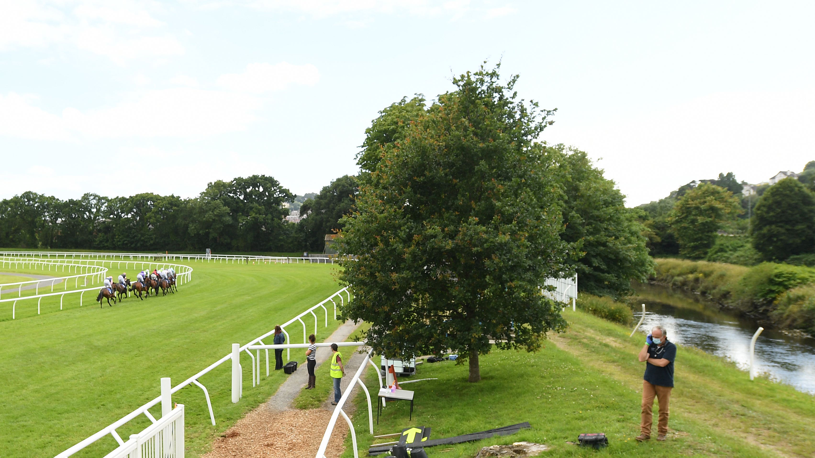 Dramatic Turn Of Events At Newton Abbot Leads To Unlikely Winner For Dramatic Turn Of Events At Newton Abbot Leads To Unlikely Winner For