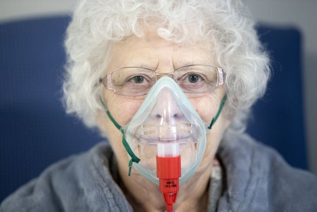 Covid patient Margaret Dixon receiving oxygen