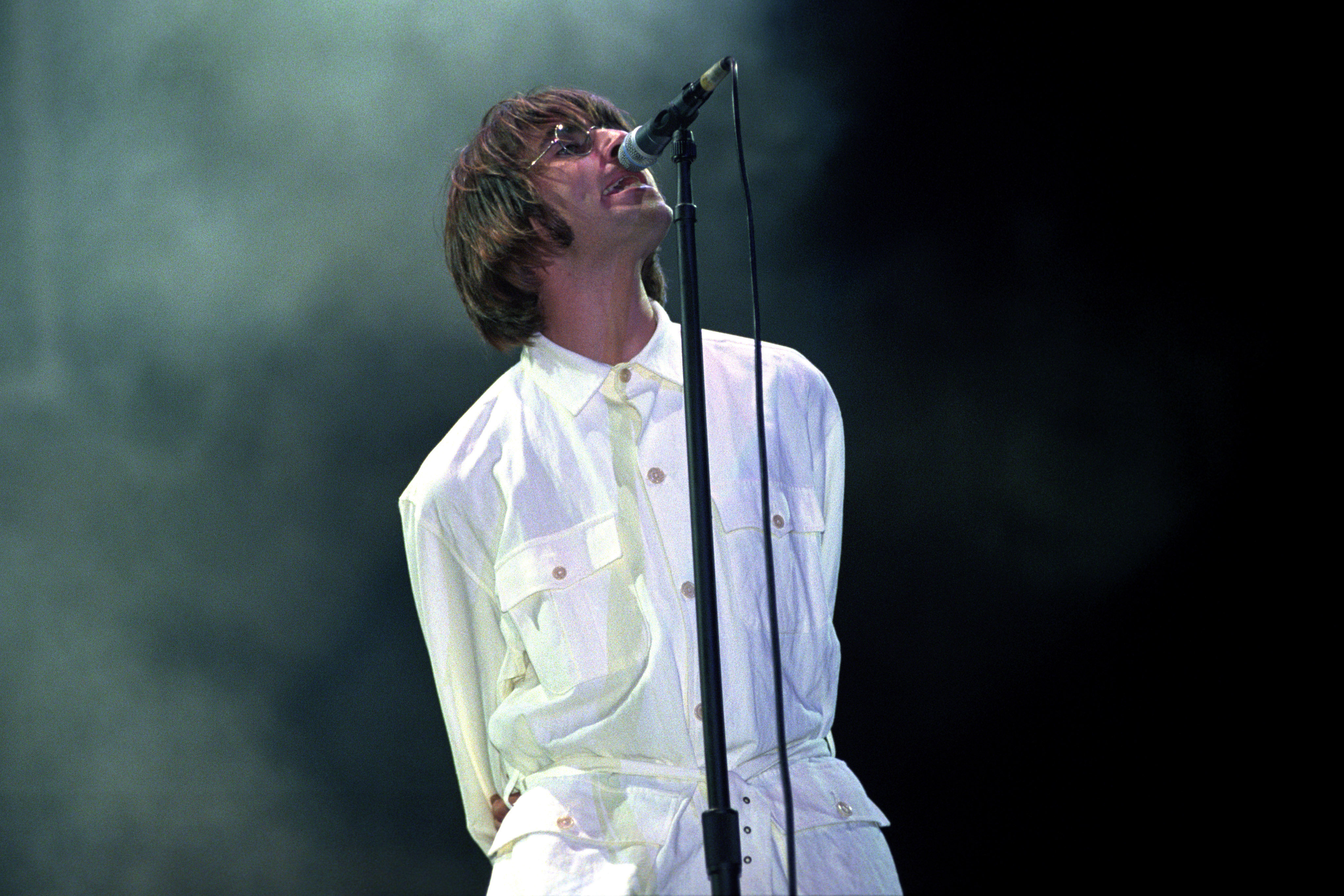 Liam And Noel Gallagher To Produce Documentary About Oasis Gigs At ...