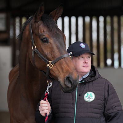 Elliott expects to find answer to trip question with Romeo Coolio