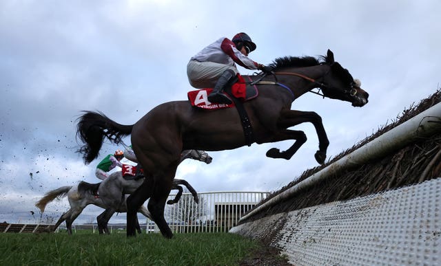 Dibble Decker on his way to victory