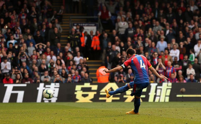 Luka Milivojevic fires home from the spot