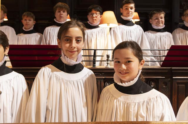 Girl choristers join St Pauls Cathedral Choir