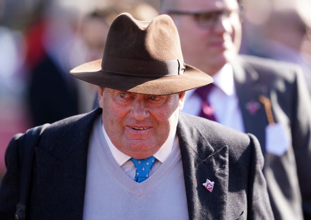 Nicky Henderson runs Walking On Air in the Mersey Novices' Hurdle 
