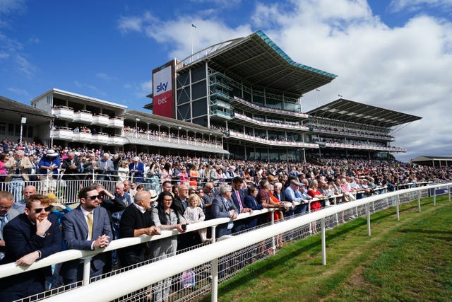 Crowds at York racecourse