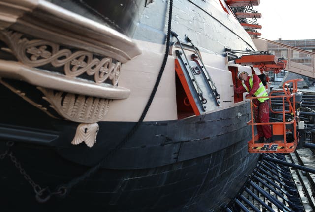 HMS Victory undergoes her biennial painting at the National Museum of the Royal Navy’s Portsmouth Historical Dockyard. Since 2015, the ship has been painted in the colours she was in at the time of the Battle of Trafalgar in 1805