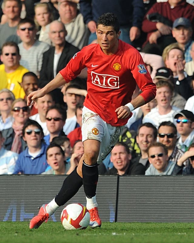 Cristiano Ronaldo runs with the ball at Fulham in 2009