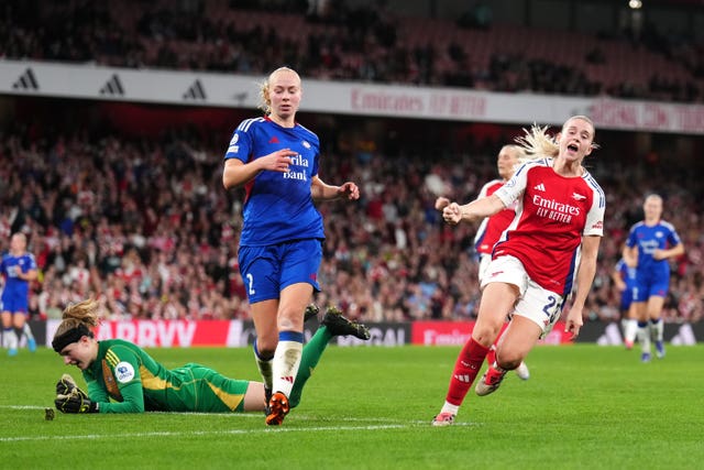 Alessia Russo celebrates scoring Arsenal''s fourth goal in injury-time