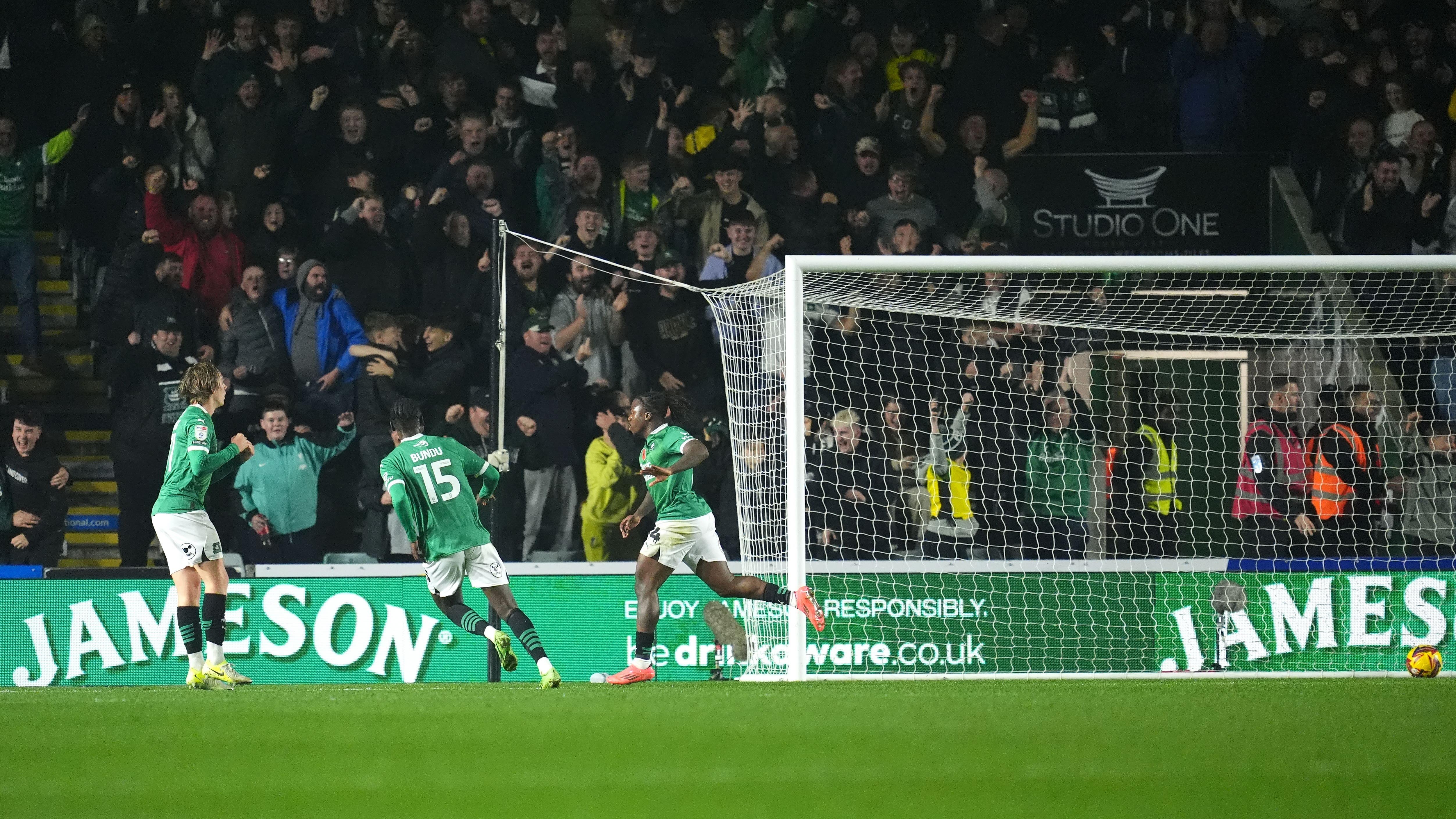 Michael Obafemi leaves it late to sink Portsmouth as Plymouth edge to victory