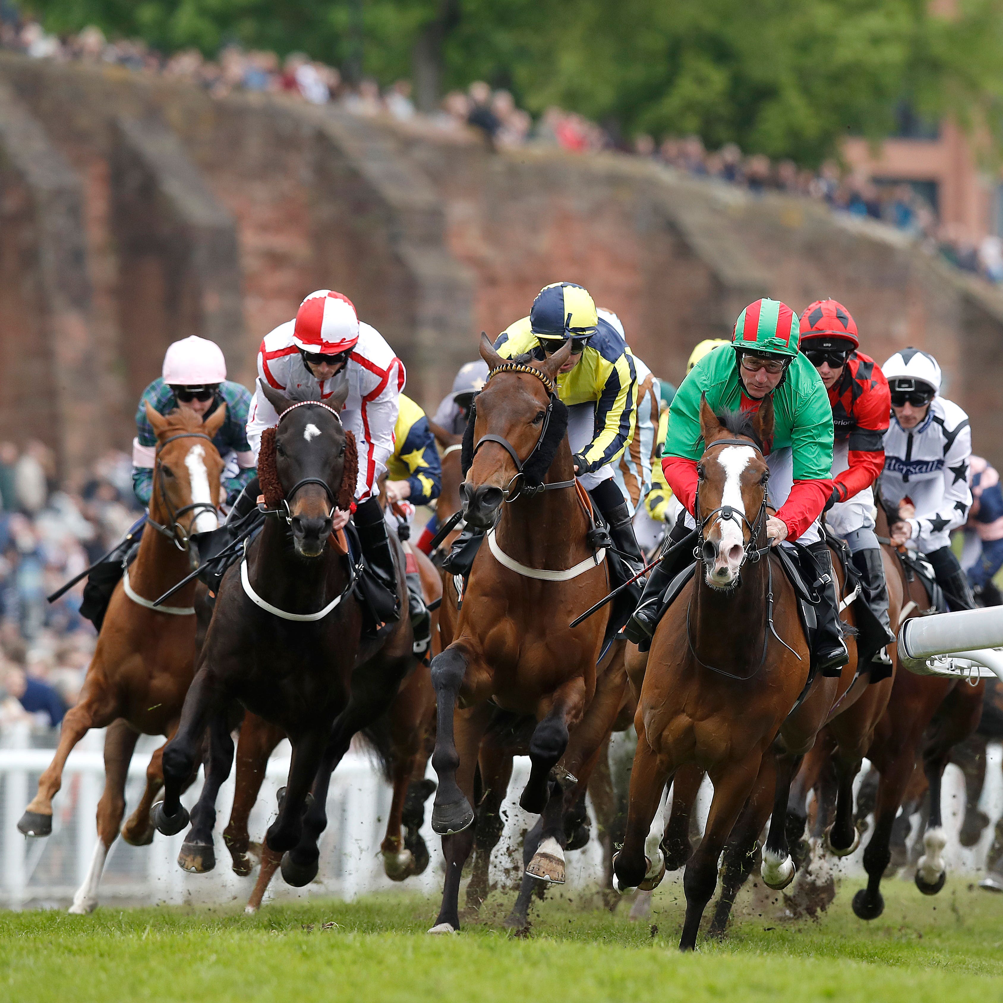 Jukebox Jive (right) setting the pace in the Chester Cup