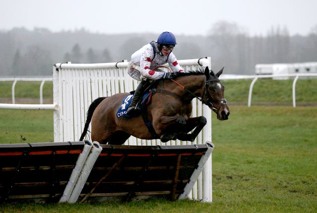 Hermes Allen winning the Challow Novices’ Hurdle