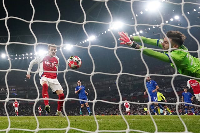 Martin Odegaard scores for Arsenal