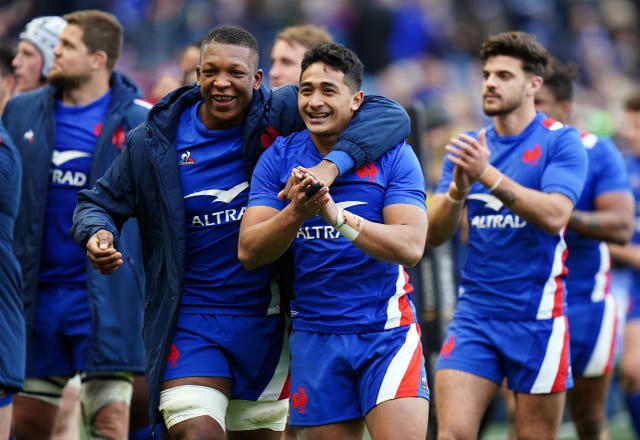 France players celebrate after beating Scotland to keep their Grand Slam hopes alive