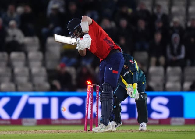 Jamie Overton batting for England