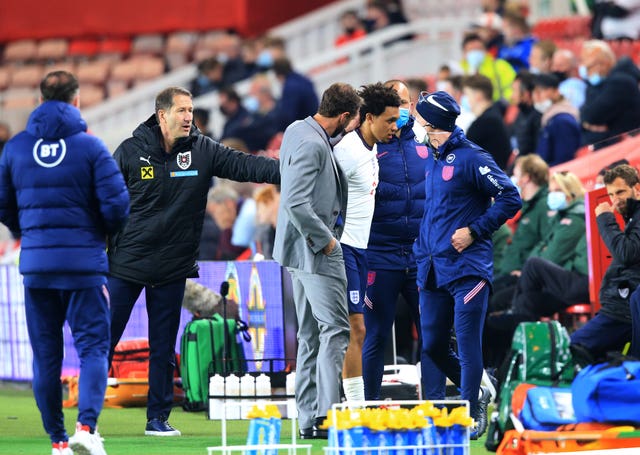 Trent Alexander-Arnold leaves the field due to injury