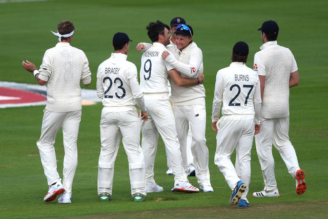 James Anderson and England celebrate a wicket
