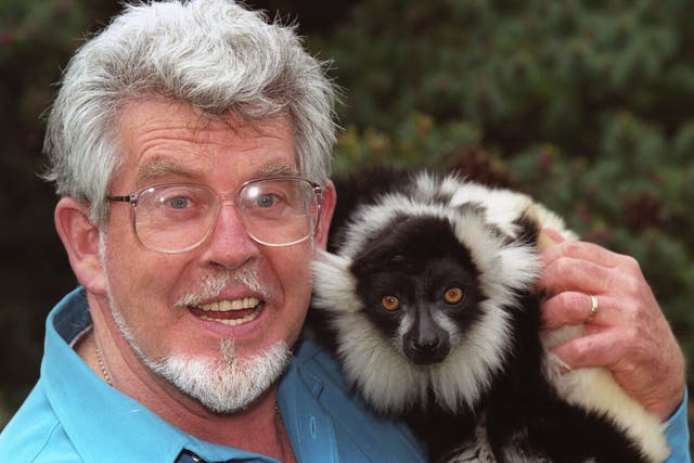 Harris and a lemur at London Zoo in 1998