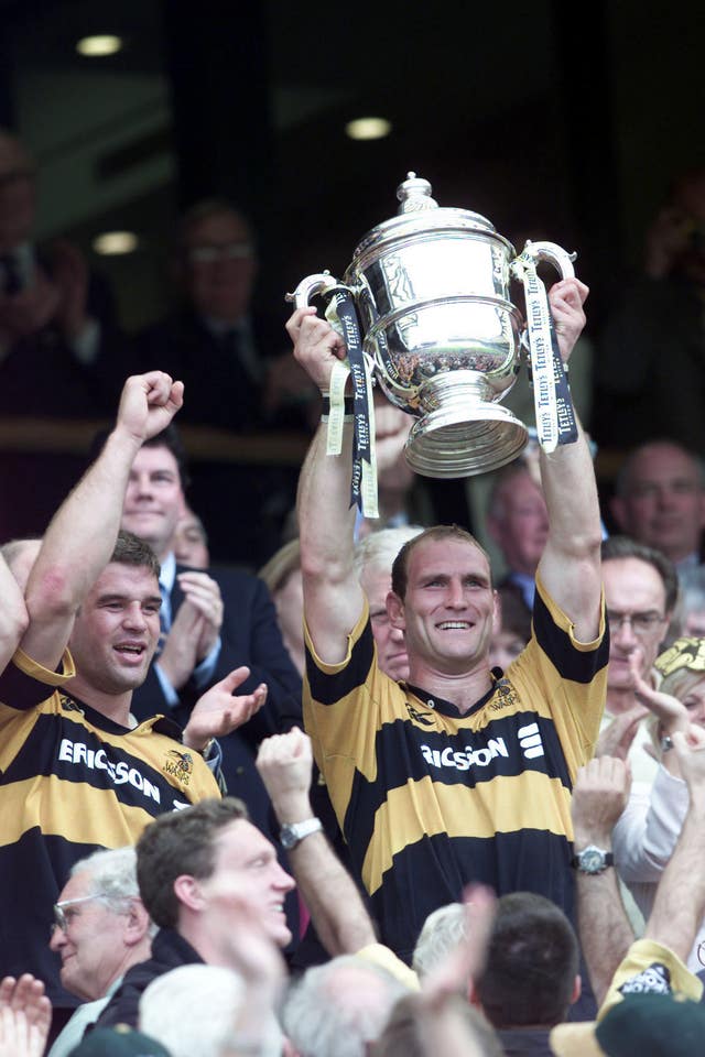 Wasps defended their Tetley's Bitter Cup crown the following season when skipper Lawrence Dallaglio led them to victory against Northampton