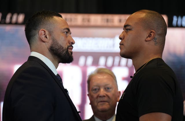 Fabio Wardley, right, and Joseph Parker, left, face-off