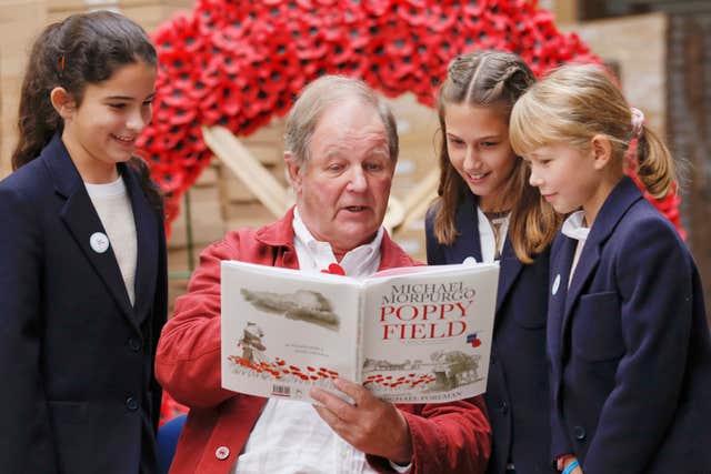 Michael Morpurgo reads his new book Poppy Field to children from Queen’s Gate School 