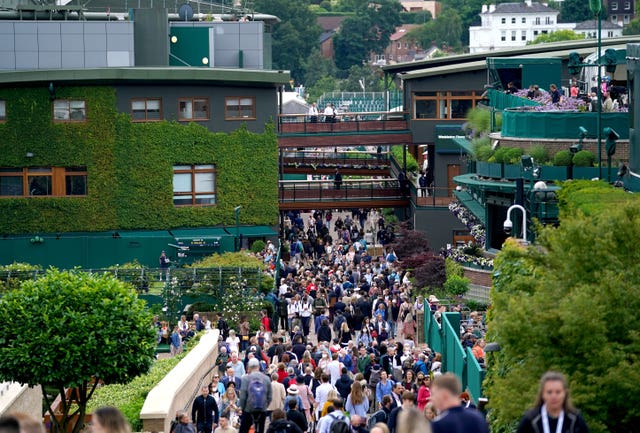 Crowds are back as Wimbledon returns to capacity