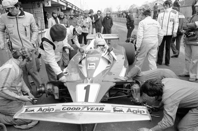 A pit-stop for Lauda in his Ferrari at Brands Hatch during practice for the 1976 Race of Champions