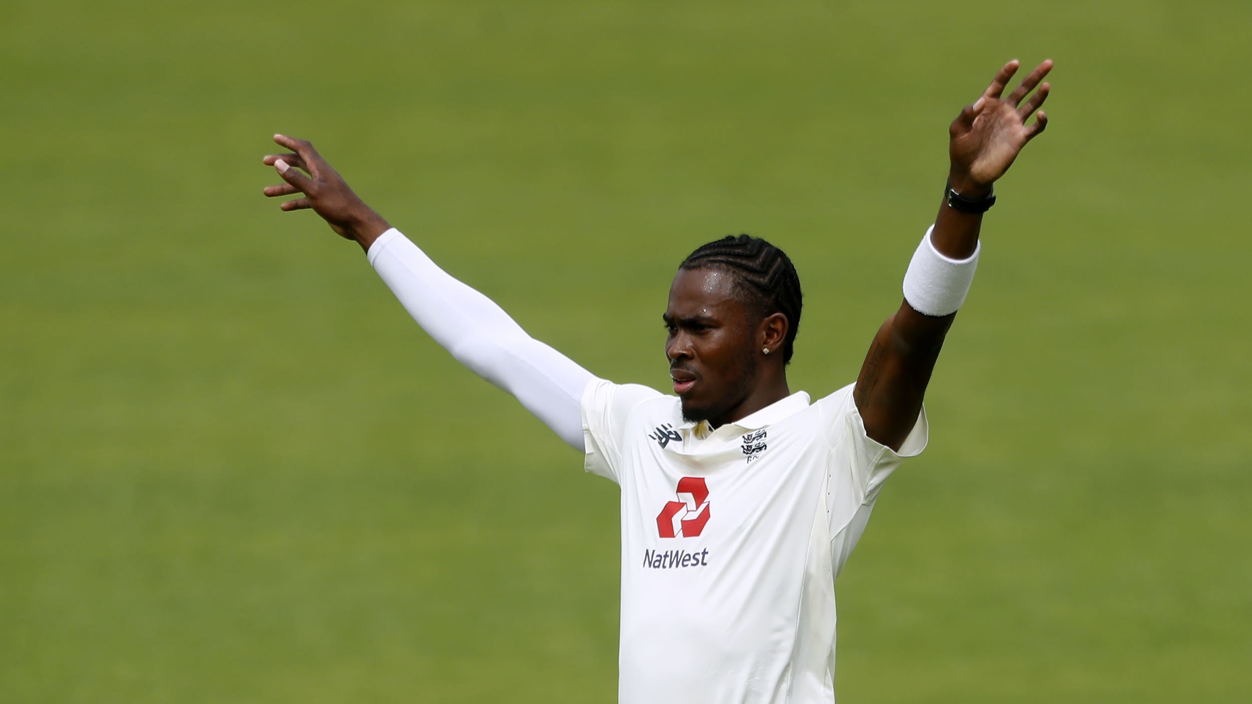 Jofra Archer strikes twice as India wobble in Chennai | BT ...