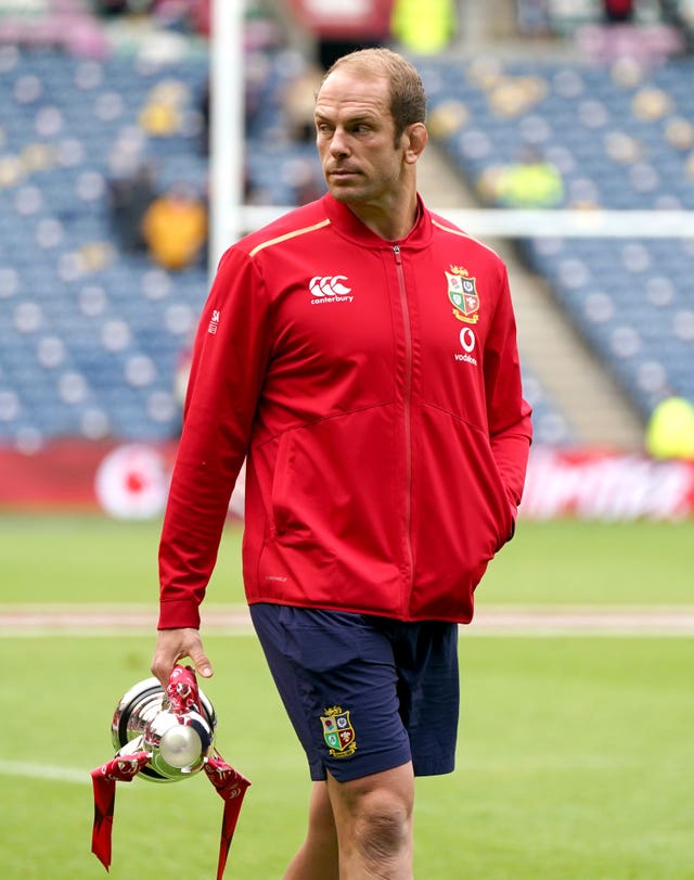 Alun Wyn Jones with his left arm in his pocket, protecting his dislocated shoulder