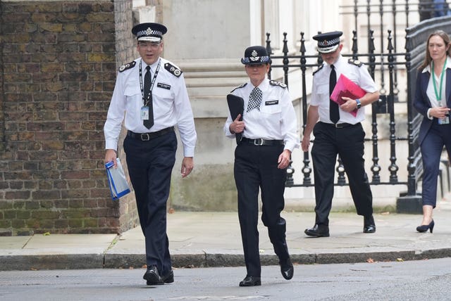 Senior Met officers Matt Twist and Lynne Owens walking on Downing Street