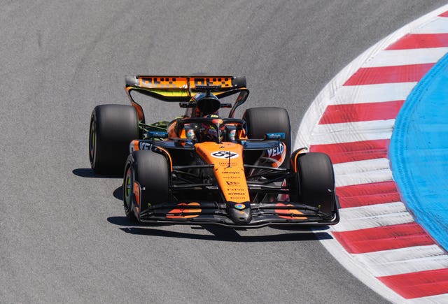 McLaren driver Oscar Piastri ended the day in first place 