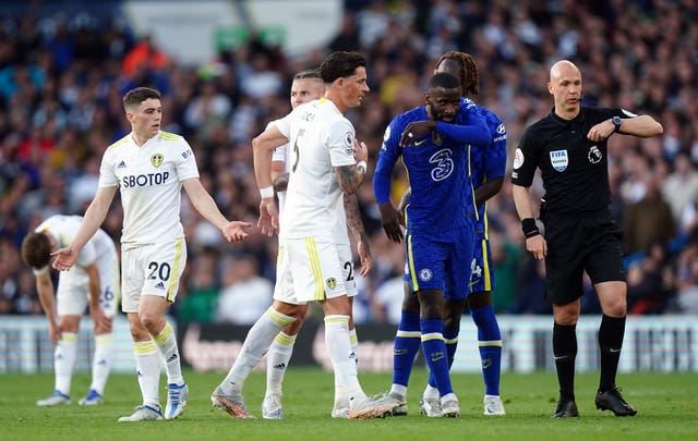 Chelsea get Champions League bid back on track on another sorry night for Leeds