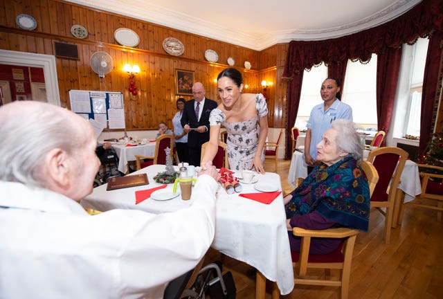 Meghan visits Royal Variety Charity care home