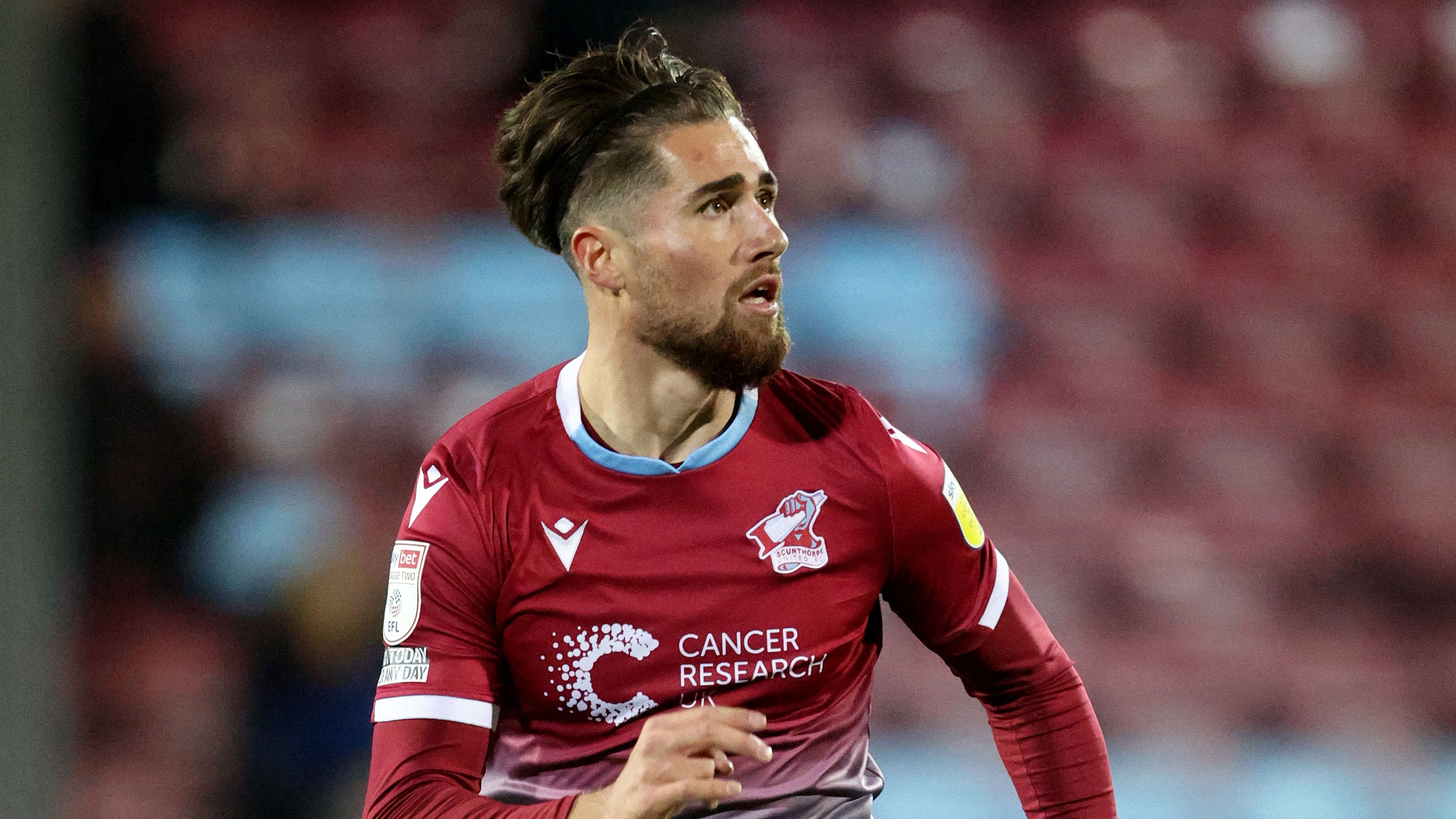Maidenhead bertarung kembali untuk menang di Torquay