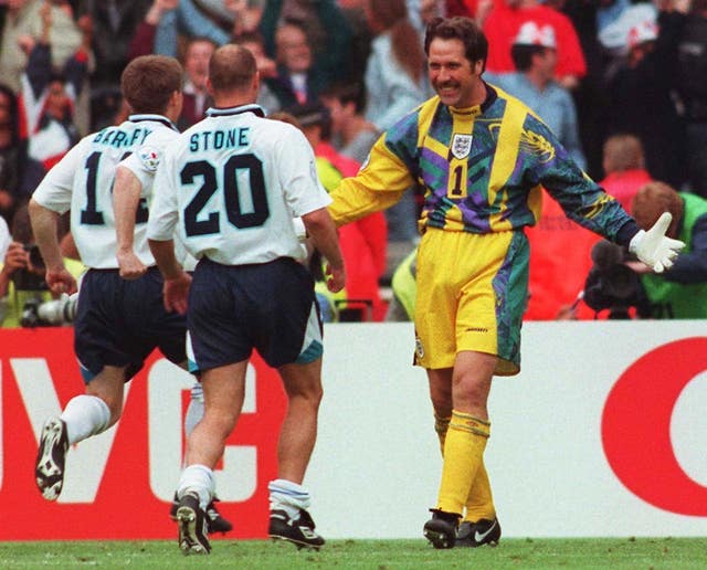 David Seaman is congratulated by his England team-mates