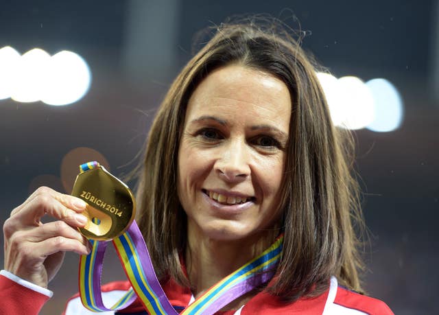 Jo Pavey poses with her European gold medal