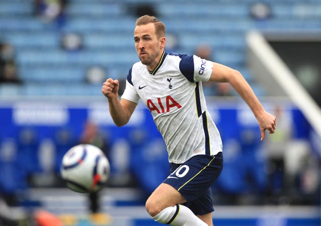 Tottenham striker Harry Kane has hinted he would like Manchester City to be his next club 