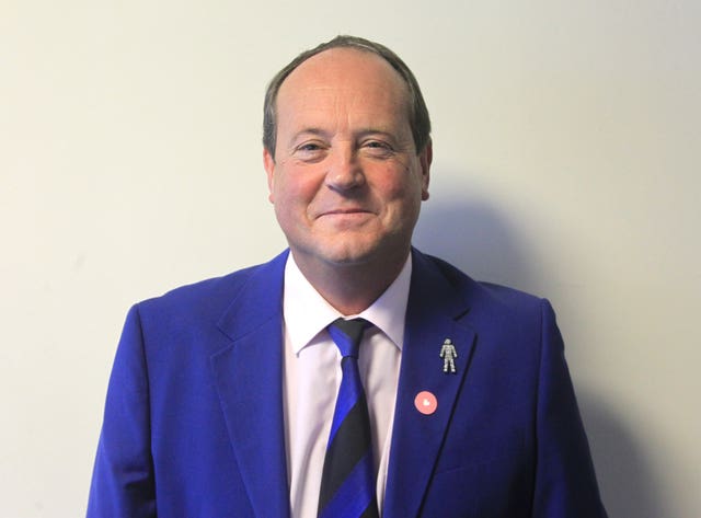 Rochdale chief executive David Bottomley believes the season should be ended now on a points-per-game basis