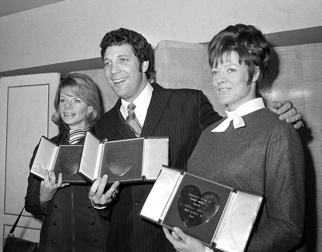 Jill Bennett, Tom Jones and Maggie Smith